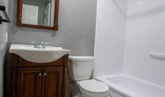 1438 Peachtree Dr, Ashland, OH 44805