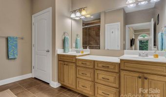 44 Pacifico Dr, Asheville, NC 28806