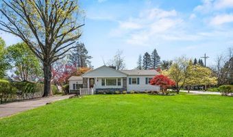 76 S Airmont Rd, Airmont, NY 10901