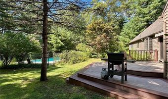 93 Provident Pl, Coventry, RI 02816
