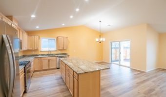 2037 Waterford St SE, Albany, OR 97322