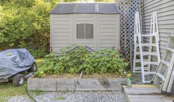 53 Lincolnville Ave, Belfast, ME 04915