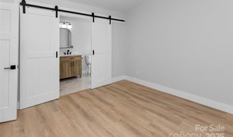 20 Rash Rd, Asheville, NC 28806
