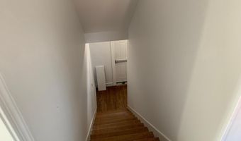 101 S 7TH St, Akron, PA 17501