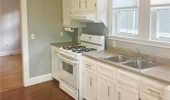 9 Sherman St 1L, Newport, RI 02840