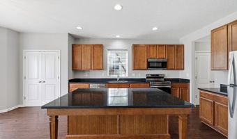 8110 Eskerban Dr, Avon, IN 46123