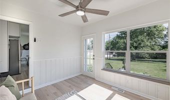 7315 Cheshire Ln, Affton, MO 63123