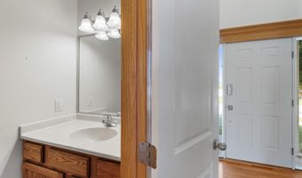 3022 Beckley St, Ames, IA 50010