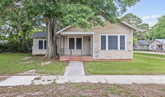 709 E Lafayette St, Abbeville, LA 70510
