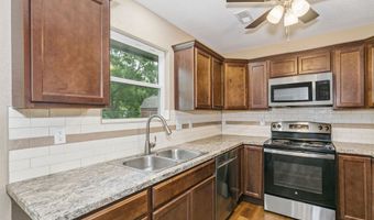 412 E Clark Ave, Augusta, KS 67010