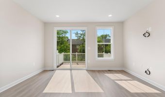 7249 MOUNTAINEER Dr, Alexandria, VA 22306