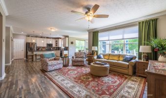 3028 Canterbury Ct, Albany, OH 45710