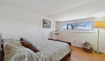104 Highland Ave, Allegan, MI 49010