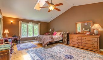 14 Shelton Branch Rd, Barnardsville, NC 28709