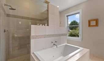 2816 27TH St NW, Washington, DC 20008