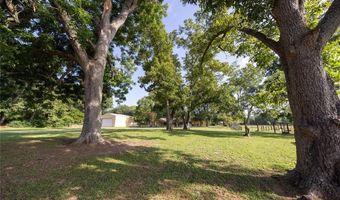 622 E San Antonio St, Alto, TX 75925