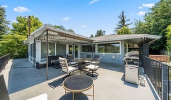 3317 Riverside Dr, Anderson, CA 96007