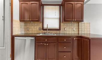 9299 Becker Ave, Allen Park, MI 48101