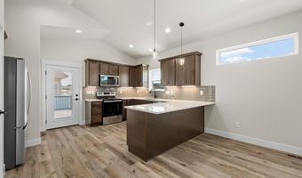 4051 SADDLEBACK Ln, Cheyenne, WY 82001