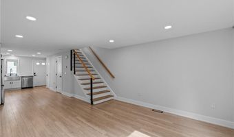41 Dale Ave D, Johnston, RI 02919