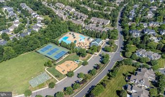 20262 KIAWAH ISLAND Dr, Ashburn, VA 20147