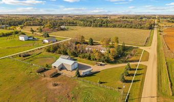 38397 Richmond Heights Dr, Aberdeen, SD 57401