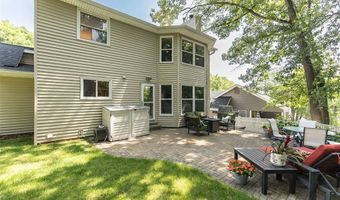 1515 Rosewood Terrace Dr, Ballwin, MO 63021