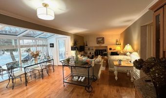 6316 Duxbury Dr SE, Ada, MI 49301