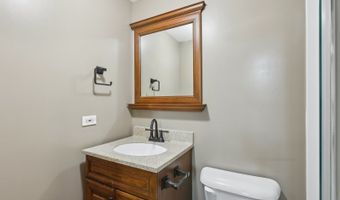 277 Sunset Ln, Antioch, IL 60002