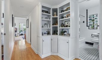 916 W YALE St, Orlando, FL 32804
