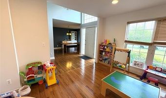 2278 Boulder Ridge Blvd, Ann Arbor, MI 48103
