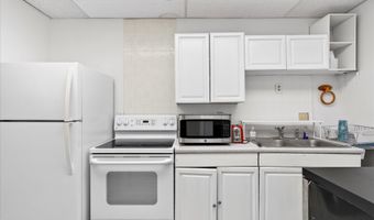 112 S Madison Ave, Aurora, MO 65605