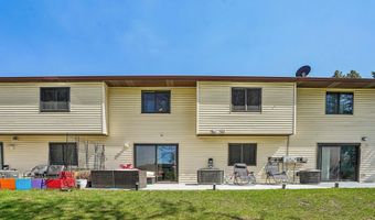 8582 134th St W, Apple Valley, MN 55124