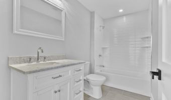 723 Monmouth Pkwy, North Middletown, NJ 07748