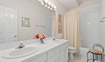 10100 Zermatt Cir, Anchorage, AK 99507