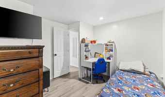 5044 Albany Dr, Columbus, OH 43232