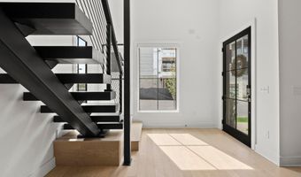 2856 Kobuk Dr A, Columbus, OH 43228