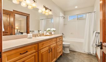 3331 W BEAR CANYON Ln N, Cedar Hills, UT 84062