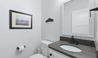 1816 Golfview Dr, Auburn, IN 46706
