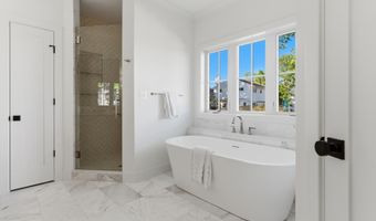 7705 HOLIDAY Ter, Bethesda, MD 20817