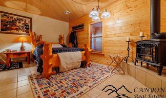 40 Castle Rock Rd, Cody, WY 82414