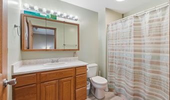 712 Taylor Ln, Albion, IN 46701