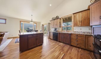 35 LUCY Cir, Alpine, WY 83128