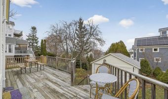 38 Union St, Belfast, ME 04915