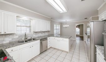 7515 Millbrook Dr, Shreveport, LA 71105
