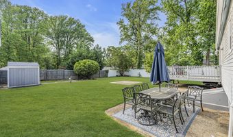 2 8th St, Aberdeen, NJ 07747