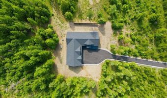 216 Mara Mdws, Athol, ID 83801