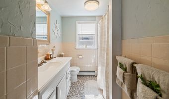 75 Lawndale Ave, Bristol, CT 06010
