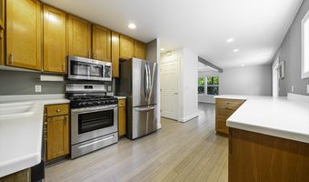 923 Bellview Ave 1, Ashland, OR 97520