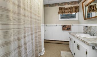 106 Main St, Colebrook, NH 03576